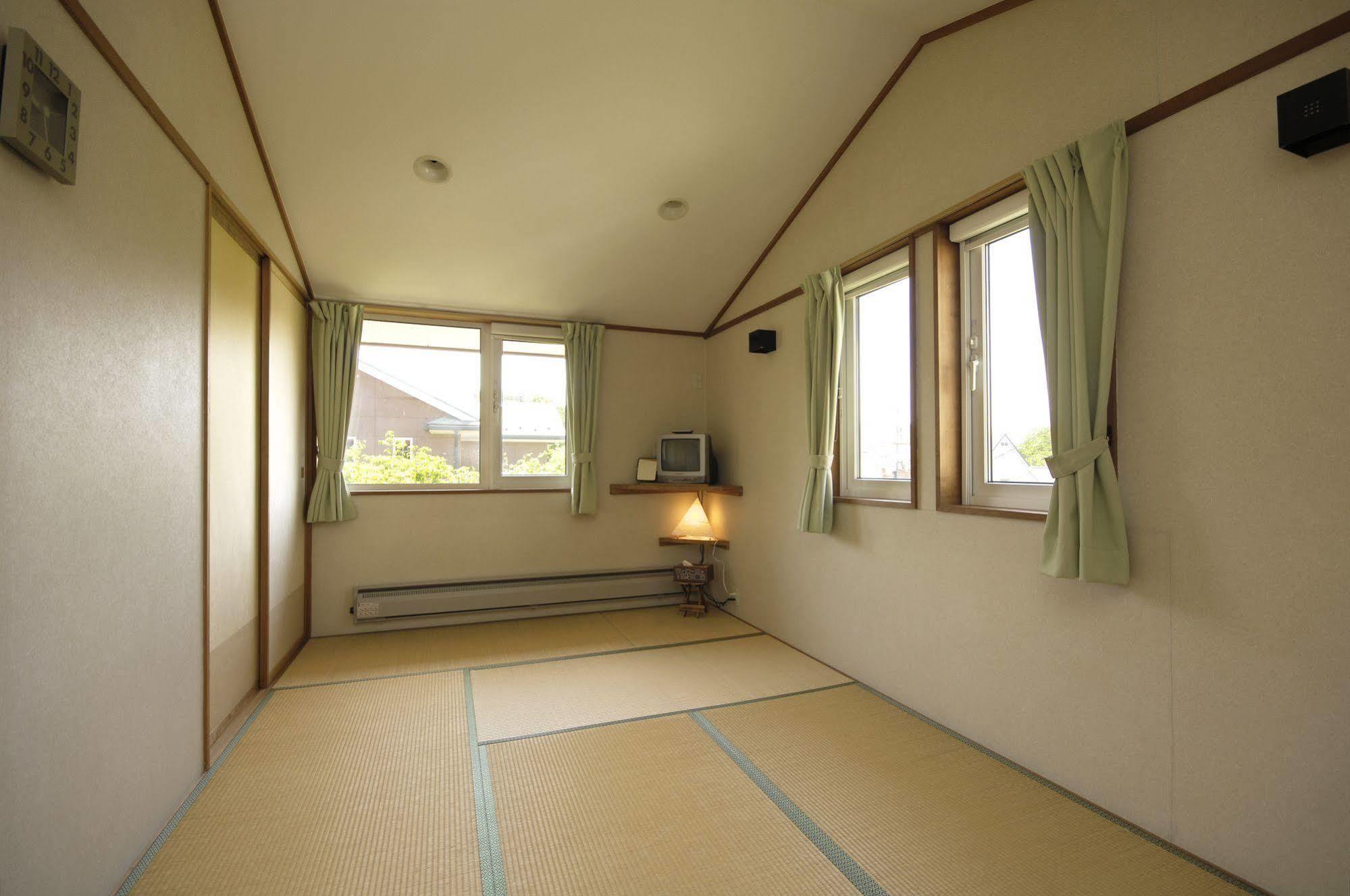 Pension Field Hokuto  Buitenkant foto